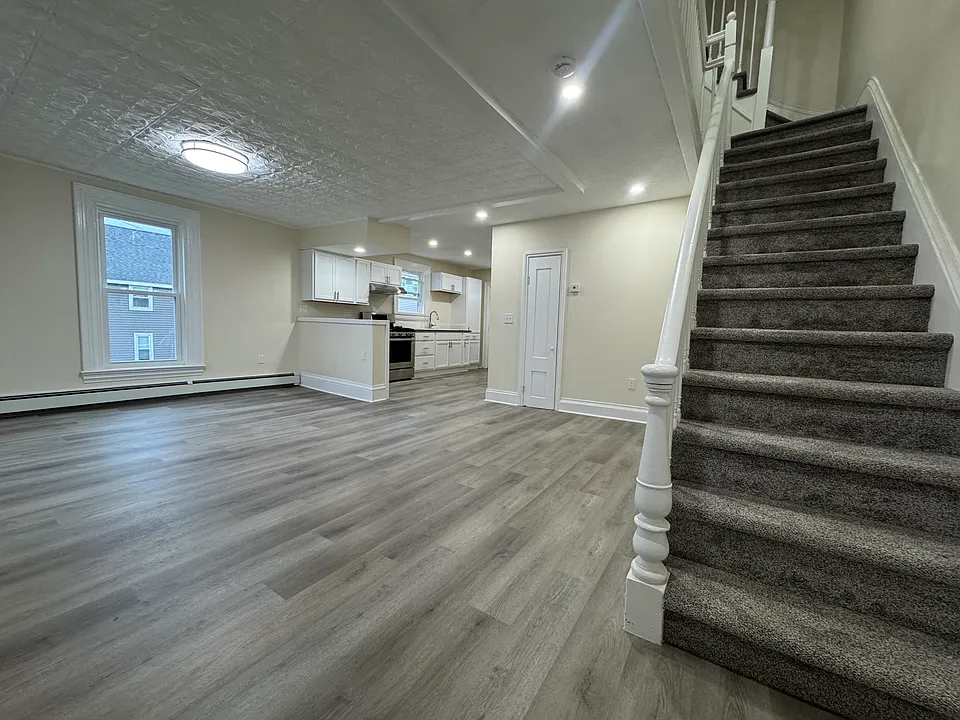3 Pentucket St #1