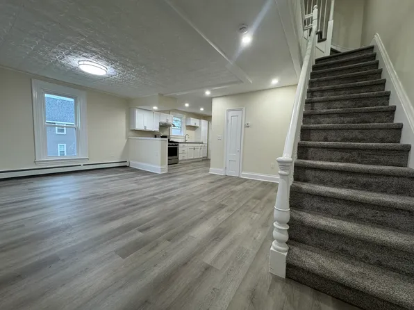 3 Pentucket St #1, Haverhill, MA 01830