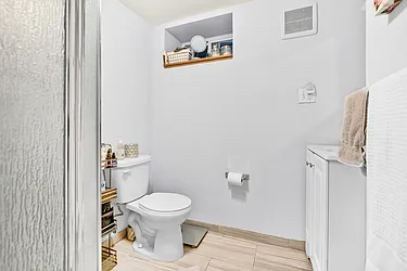 Rented by Halvatzis Realty