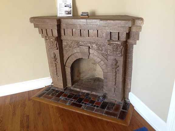 4th image of 140 N Hillcrest Blvd