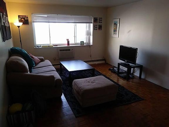 4th image of 2410 Ohio Ave APT 104