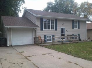 1351 13th Ave N, Clinton, IA 52732