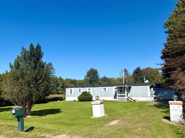 7394 Ruheville Rd, Linesville, PA 16424