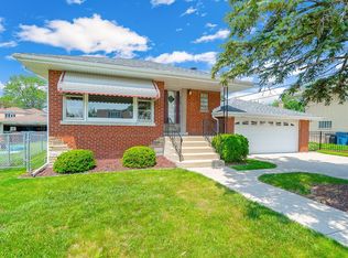 4224 W 108th Pl, Oak Lawn, IL