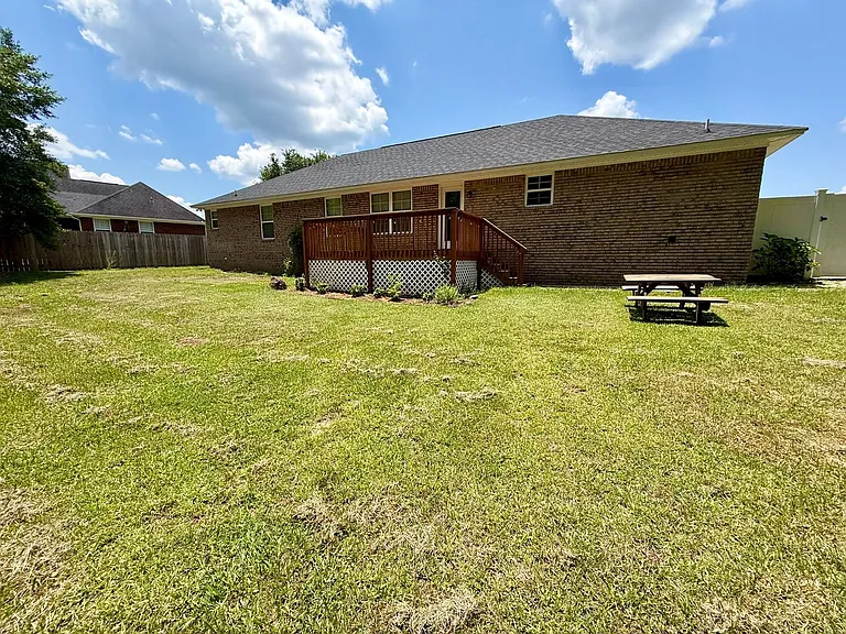 1165 Malone Dr — Photo 13