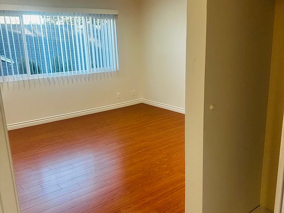 5th image of 717 W Milford St #201
