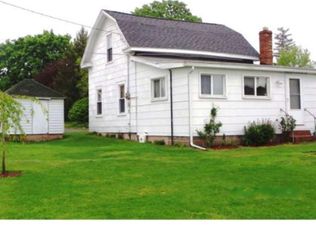 806 W Maple St, Valley View, PA 17983