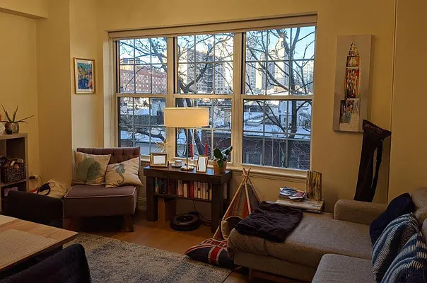 Rented by Arwell Realty | media 3