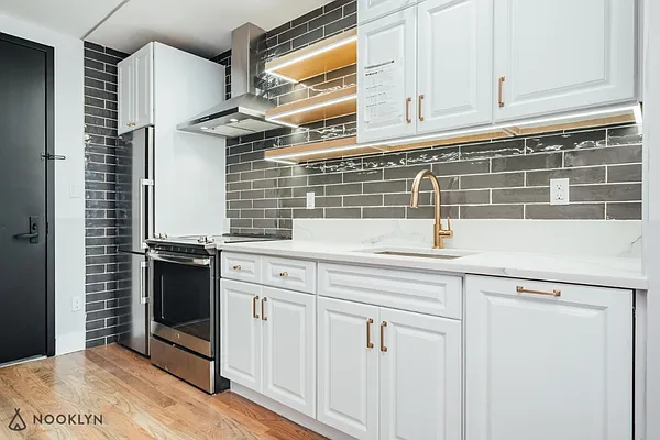 Rented by Nooklyn NYC LLC | media 87