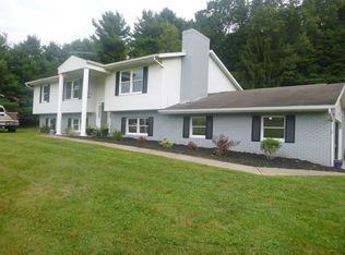 244 Welsh Ln, Granville, OH 43023