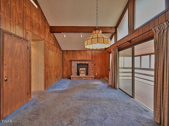 4th image of 232 Upper Independence Dr