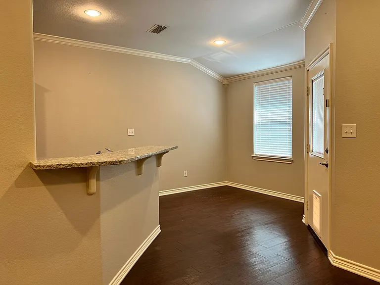 Amberwood Townhomes — Photo 11