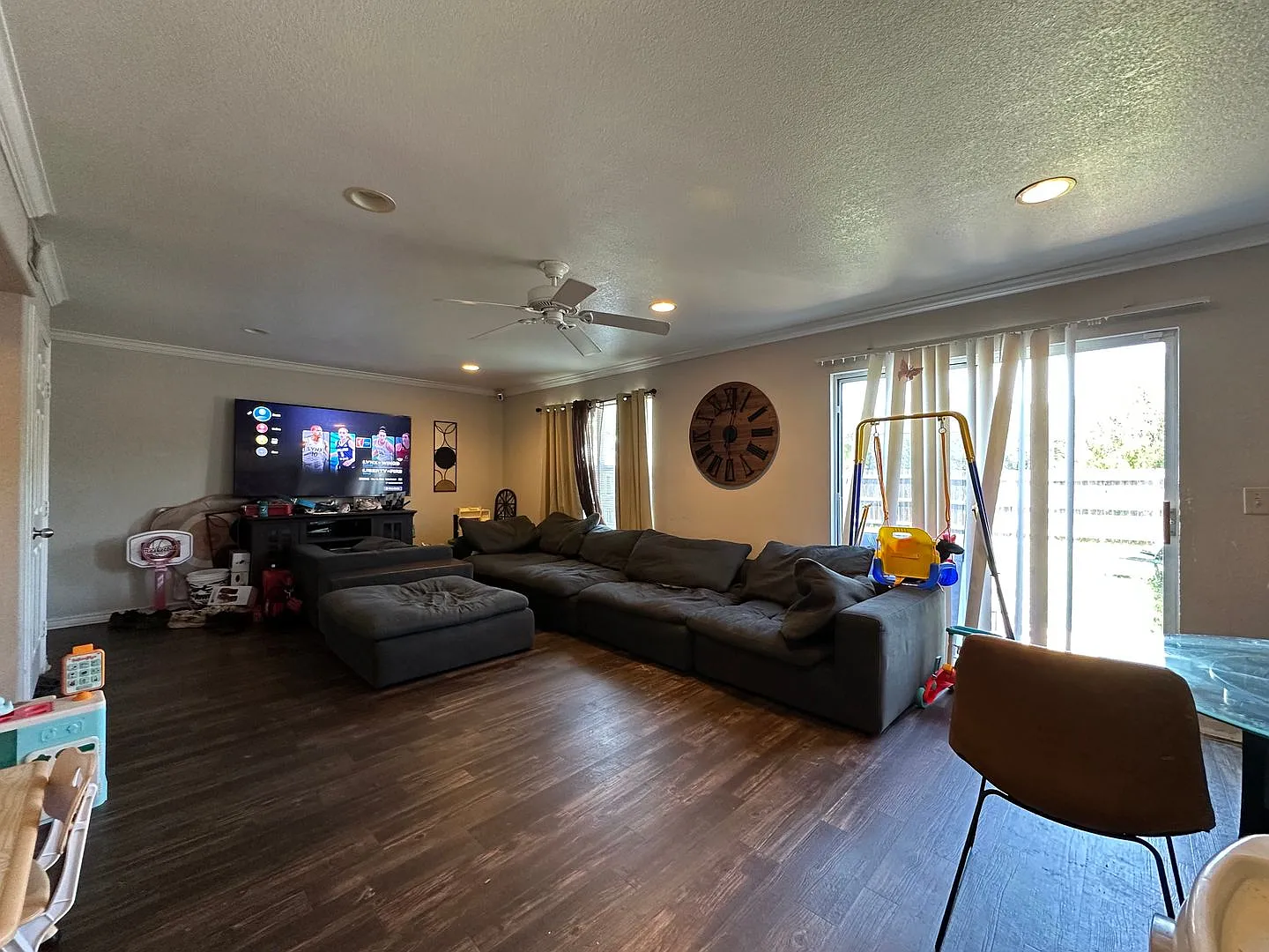 2535 Pascal Ct — Photo 3