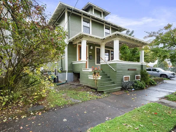 1804 SE Oak St, Portland, OR 97214