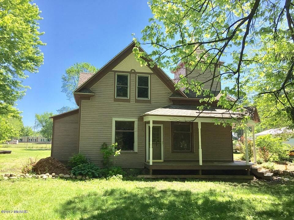 2nd image of 4650 Elm St