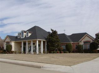 112 Country Ridge Ct, Red Oak, TX 75154