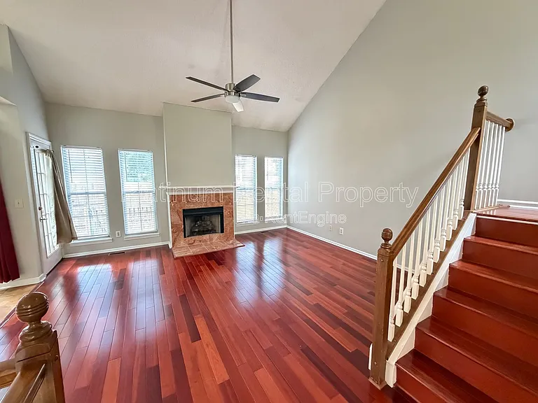 2196 Goodwood Blvd SE — Photo 5