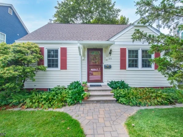 111 Midvale Ave, Wanaque Boro, NJ 07465