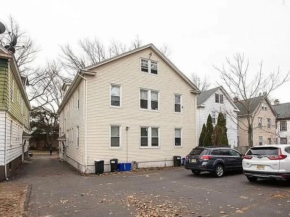 221 Denison St #221/2