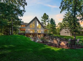 W1382 Red Cloud Trl, Keshena, WI 54135