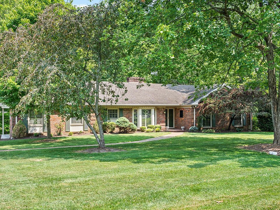 612 Deepwood Dr, Hopkinsville, KY 42240 | Zillow