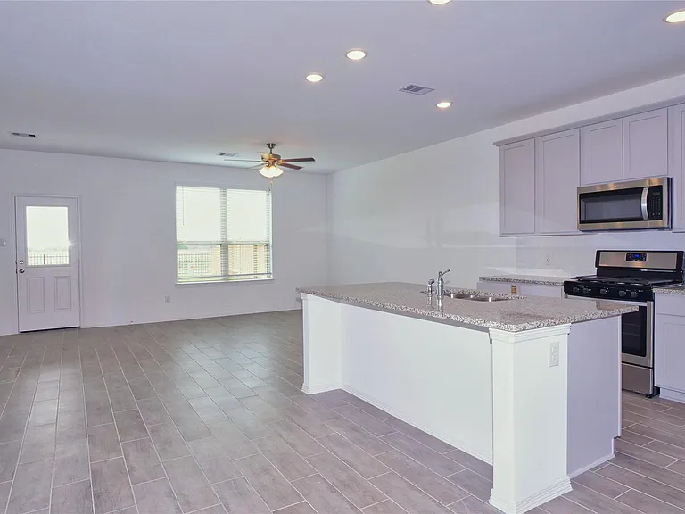 5735 Aurora Greens Ln — Photo 5