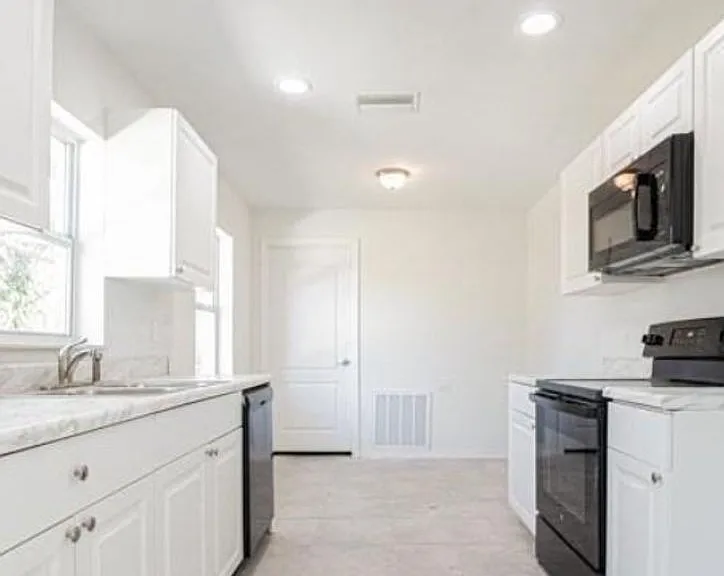 457 Aloha Ave — Photo 7