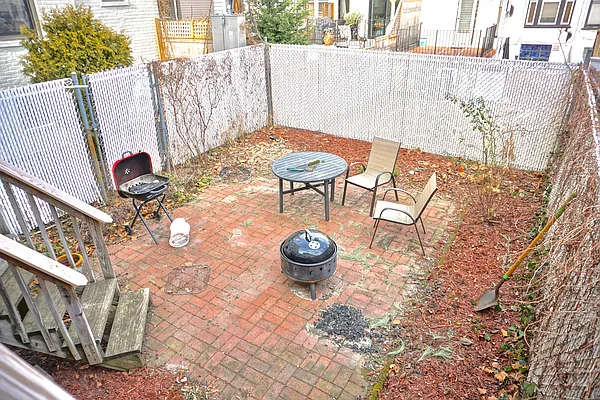 Rented by Coldwell Banker Reliable Real Estate | media 11