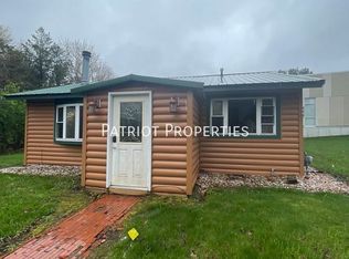 48 Gravy Ln, Wisconsin Dells, WI 53965