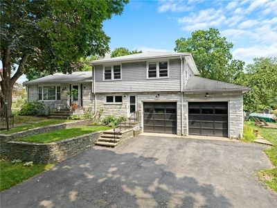 16 Maudsley Ave, Barrington, RI, 02806