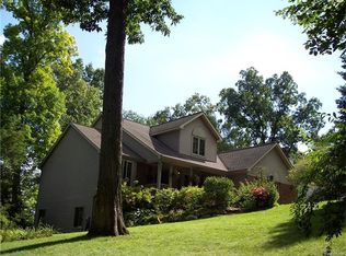 7508 Welle Rd, Brighton, MI 48116