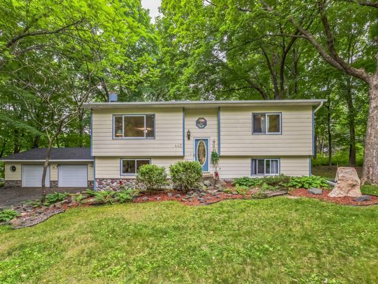 443 Locust Ln, Taylors Falls, MN 55084