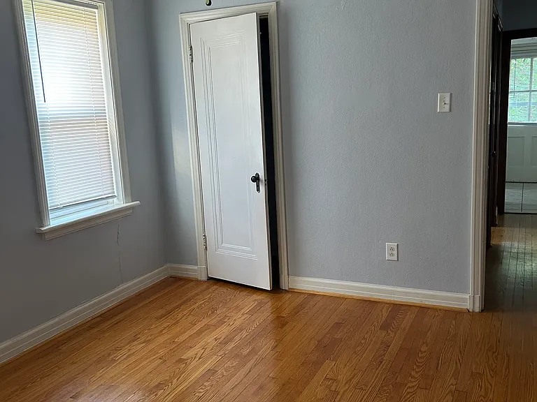 7557 Williams Ave — Photo 9