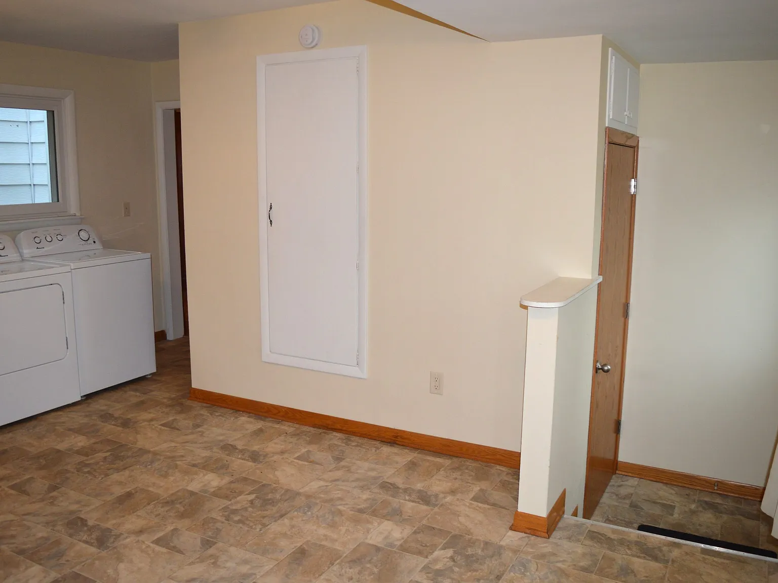 4 bed, 1824 sqft, $2,595 — Photo 2