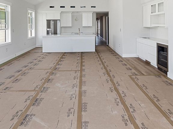 4th image of 4411 Landis Ave #302