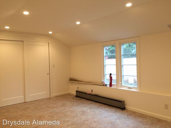4th image of 2849 Lincoln Ave