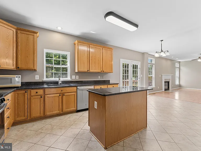15121 Toccoa Ct — Photo 8