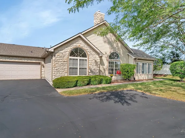 1950 Timbers Edge Cir, Joliet, IL 60431