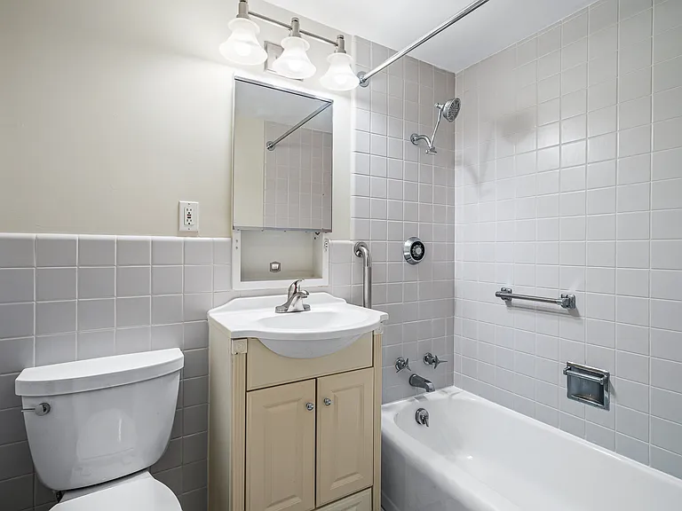 38 Eliot St #2 — Photo 6