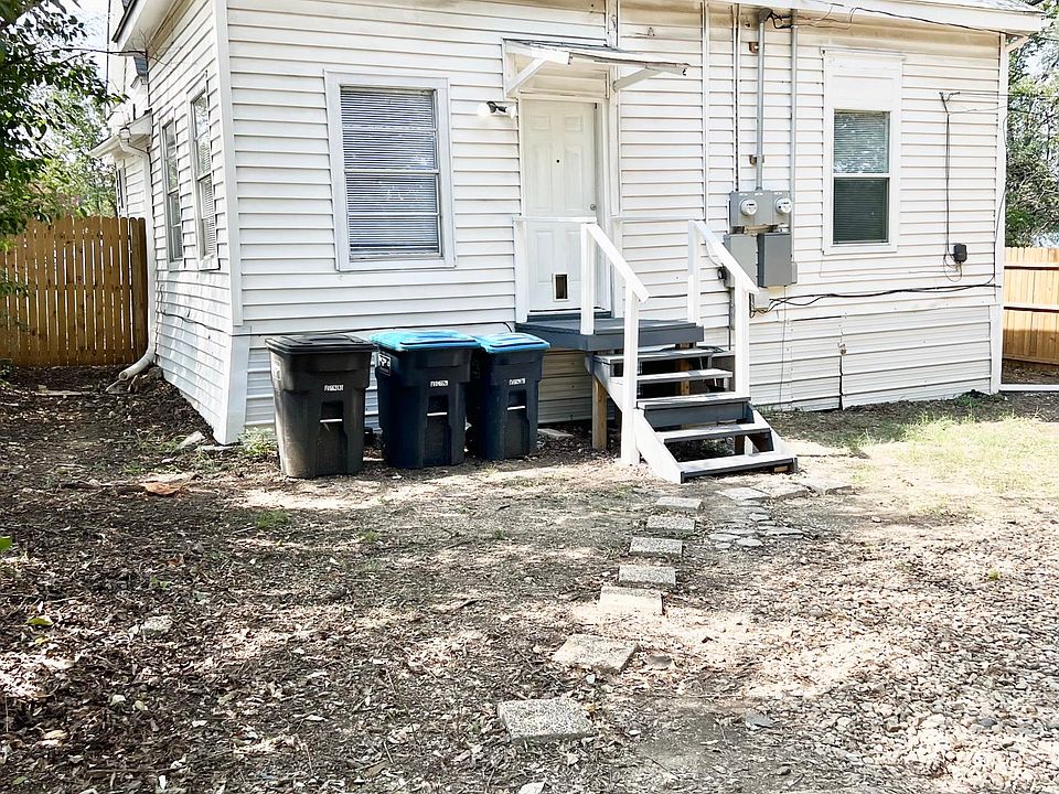 1st image of 813 E Maddox Ave