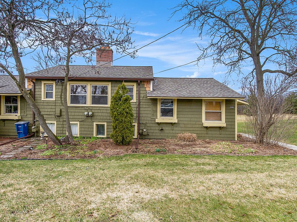 1st image of 2338 Parkwood Ave
