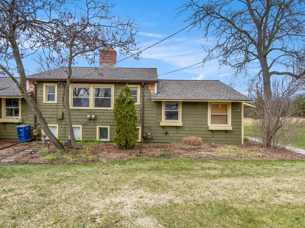 2338 Parkwood Ave, Ann Arbor, MI 48104
