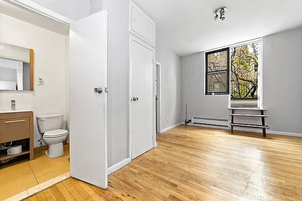 Rented by MNS | media 11