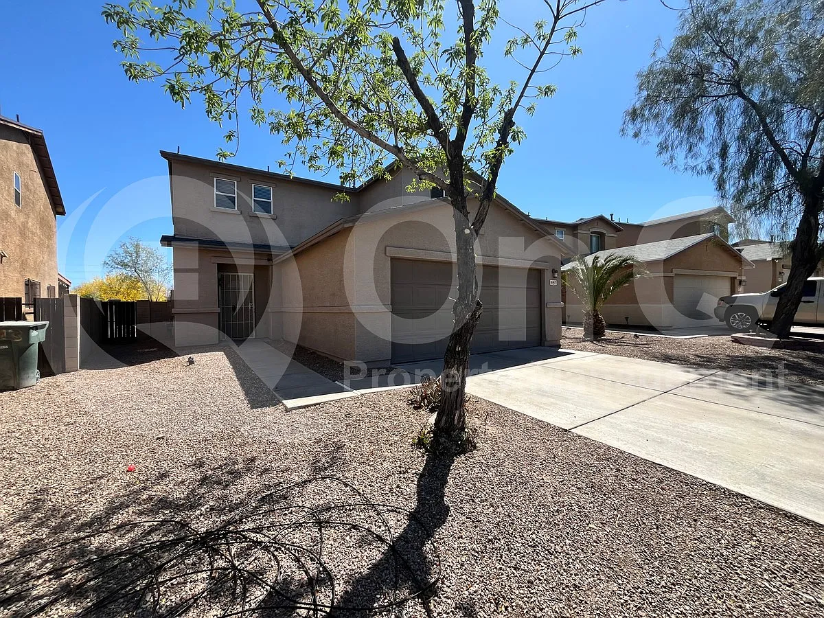 3 bed, 2.0 bath, 1813 sqft, $1,675 — Photo 3