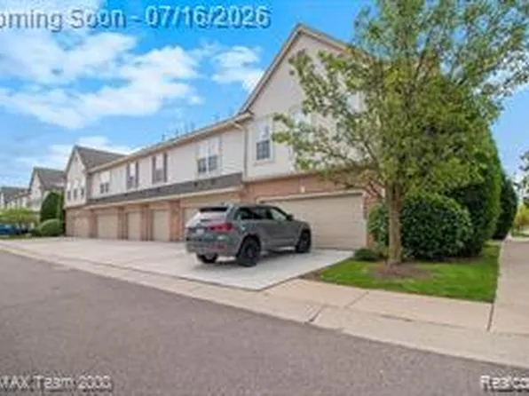 40489 Bay Harbor Ln, Canton, MI 48188
