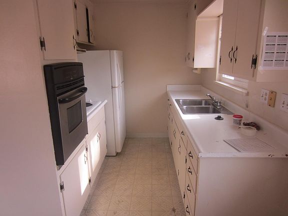 Kitchen (similar