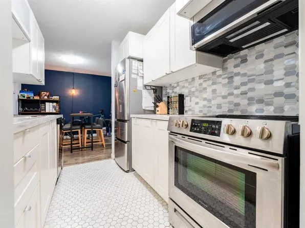 924 S 14th Ave SW #506, Calgary, AB T2R 0N7