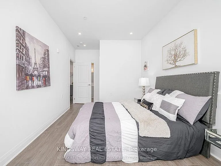 99 Louisa St S #218 — Photo 6