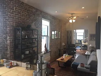 Rented by R New York
