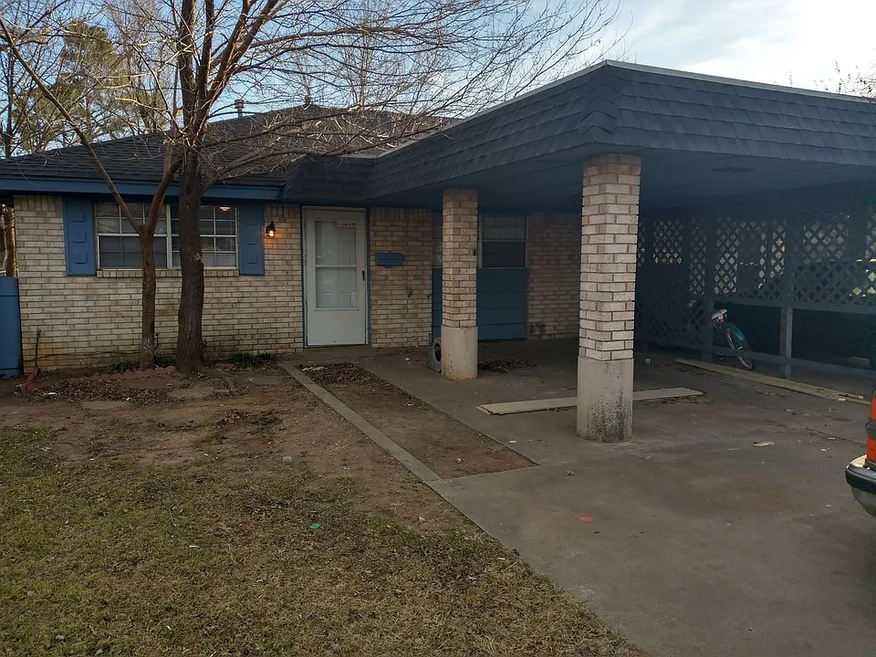 2234-2236 Donna Dr